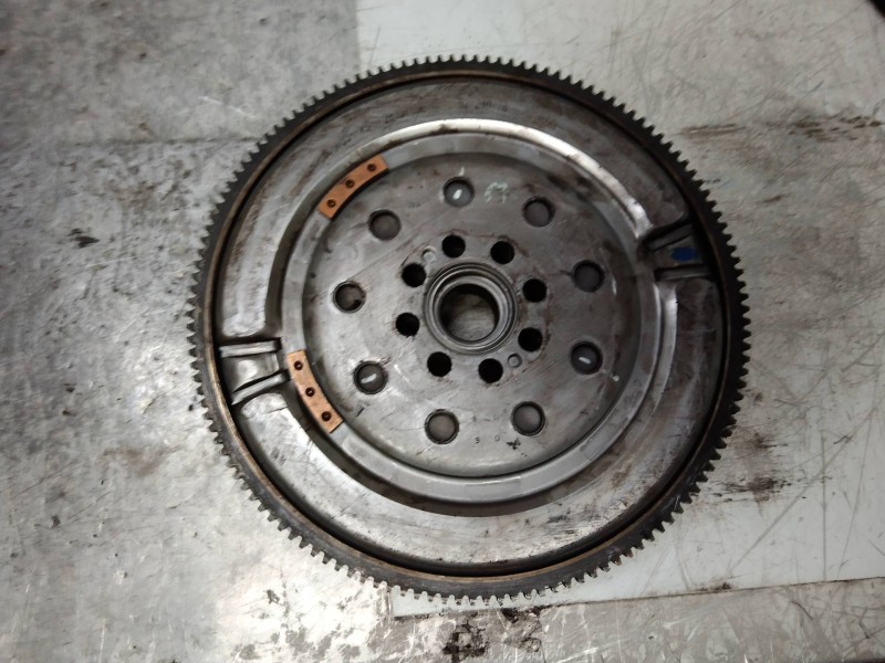 Recambio de kit embrague para opel zafira b referencia OEM IAM   