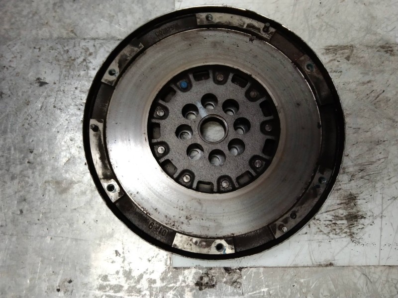 Recambio de kit embrague para opel zafira b referencia OEM IAM 55562297  