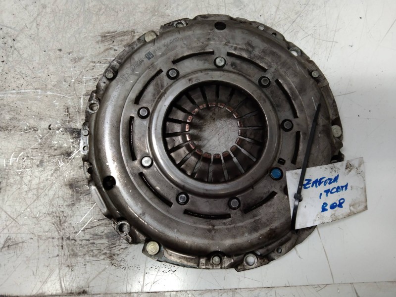 Recambio de kit embrague para opel zafira b referencia OEM IAM 55562297  