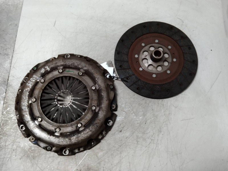 Recambio de kit embrague para peugeot 206 berlina xs referencia OEM IAM   