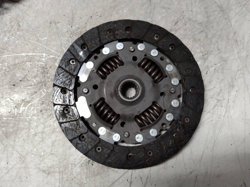 Recambio de kit embrague para peugeot 206 berlina x-line referencia OEM IAM 319021910  