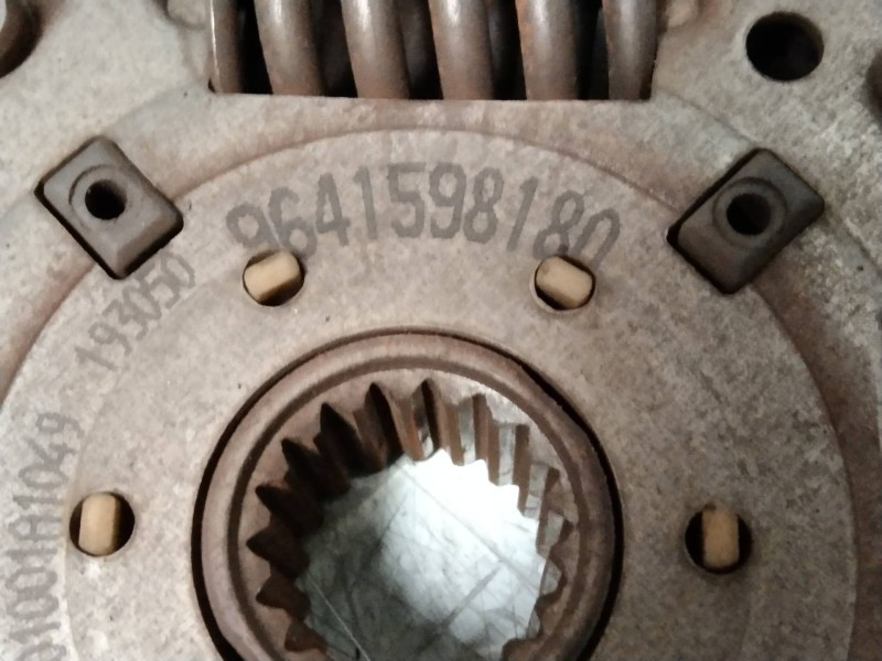 Recambio de kit embrague para peugeot 206 berlina referencia OEM IAM 9641598180  