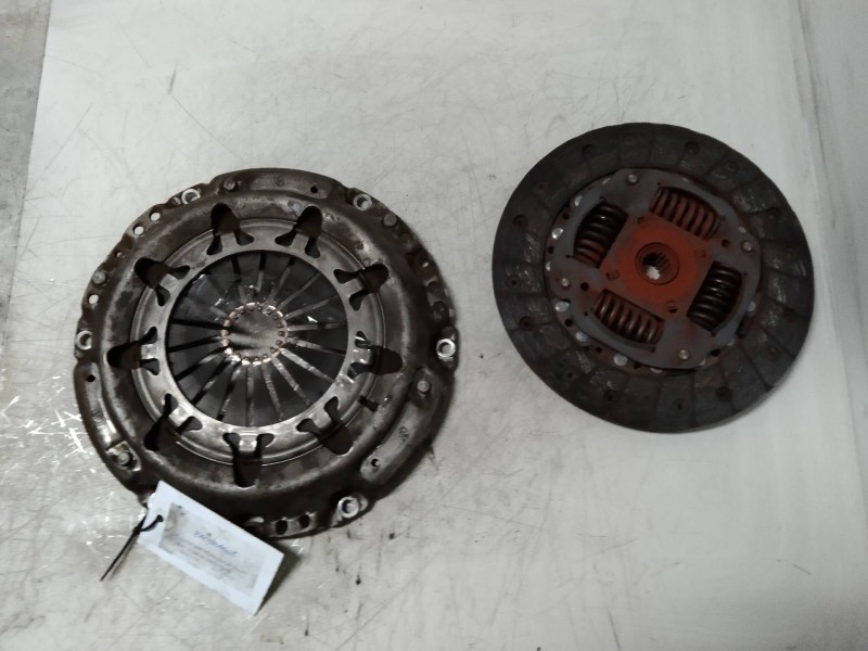 Recambio de kit embrague para peugeot 406 coupe (s1/s2) 2.2 chess referencia OEM IAM   