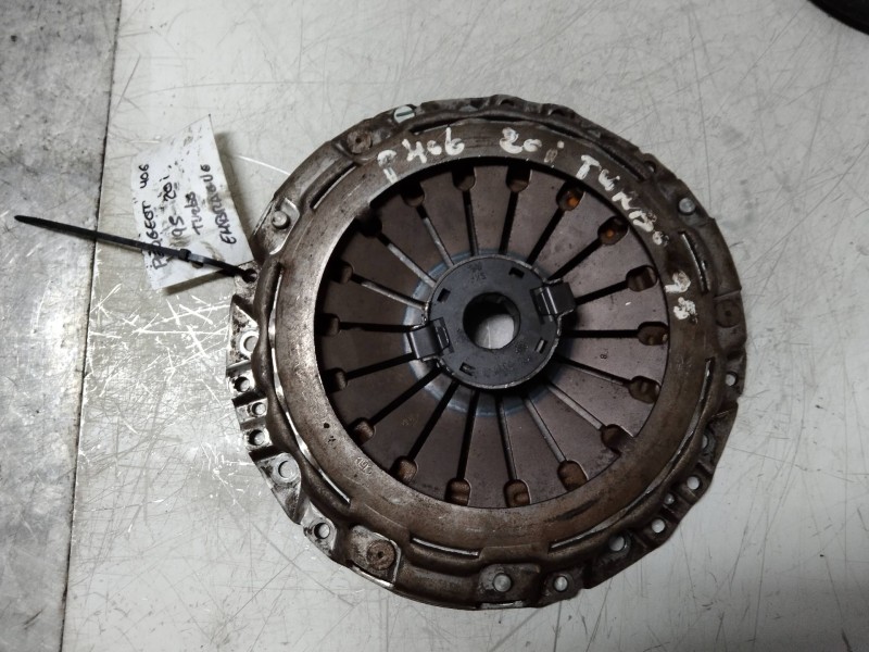 Recambio de kit embrague para peugeot 406 berlina (s1/s2) sv turbo referencia OEM IAM 9647140980  