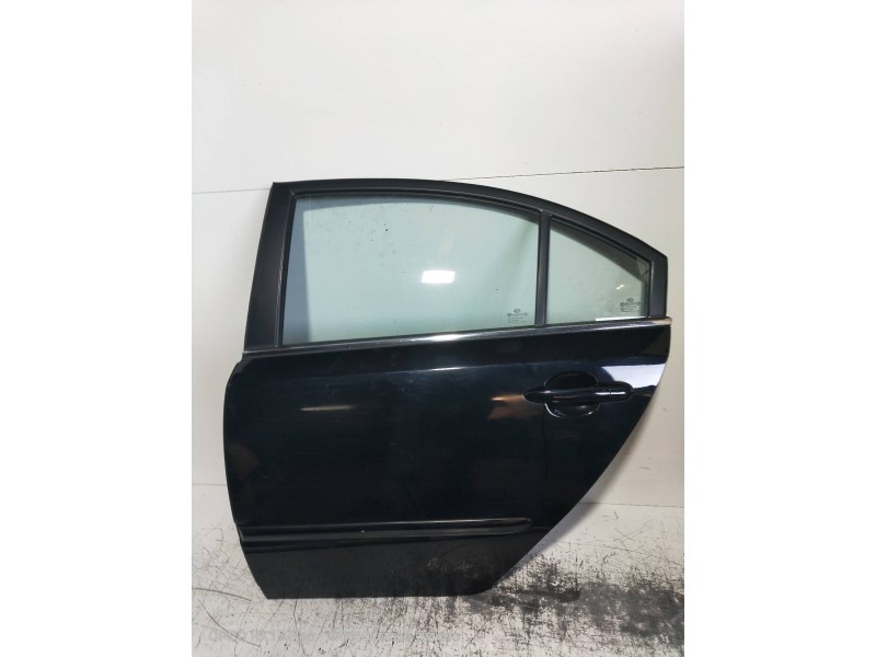 Recambio de puerta trasera izquierda para kia magentis 2.0 crdi referencia OEM IAM   4P