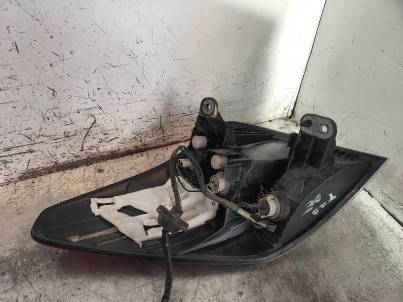 Recambio de piloto trasero derecho para subaru legacy lim. b14 limited referencia OEM IAM   