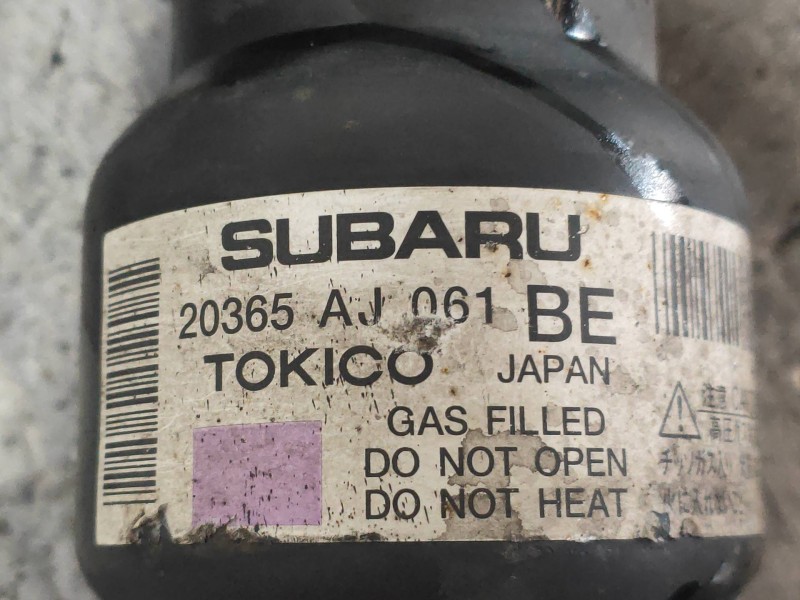 Recambio de amortiguador trasero izquierdo para subaru legacy lim. b14 limited referencia OEM IAM 20365AJ061  
