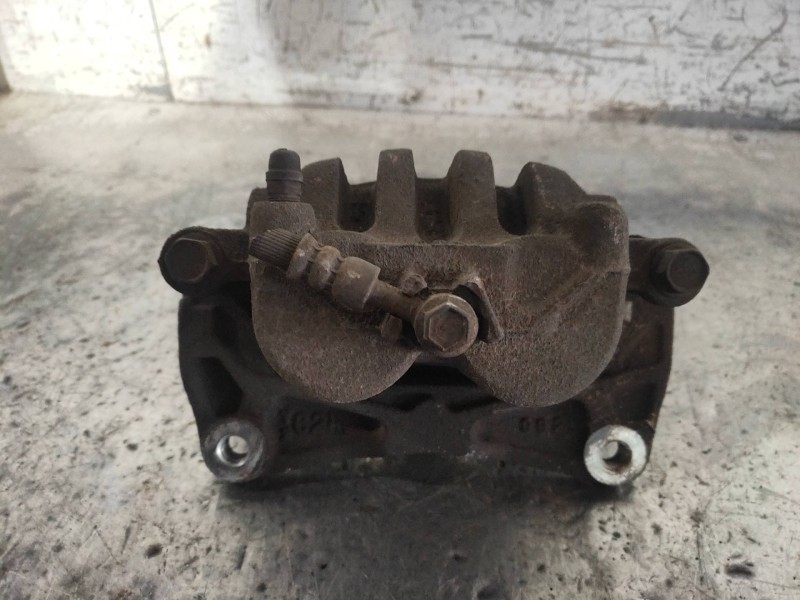 Recambio de pinza freno delantera derecha para subaru legacy lim. b14 limited referencia OEM IAM   