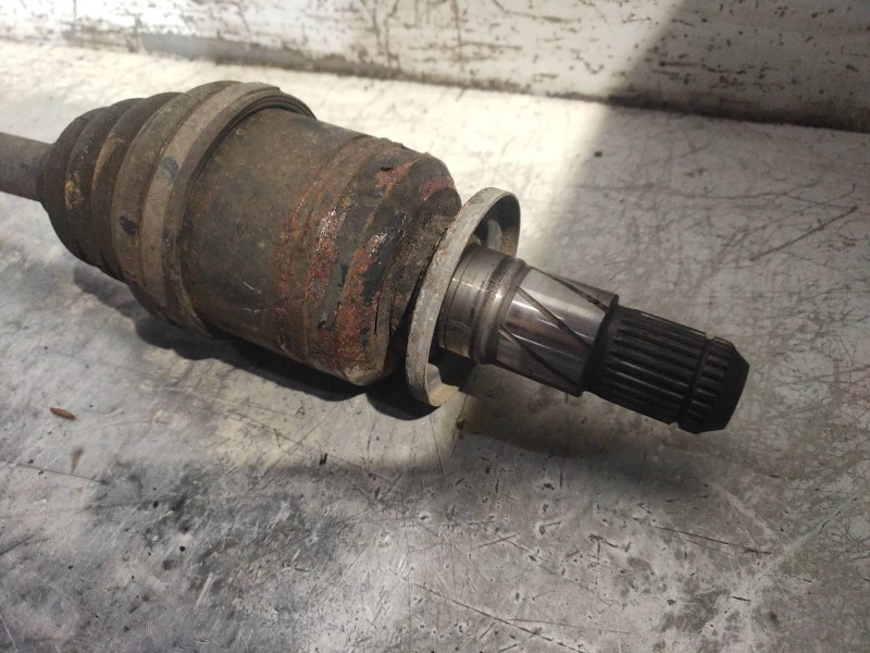 Recambio de transmision trasera derecha para subaru legacy lim. b14 limited referencia OEM IAM   