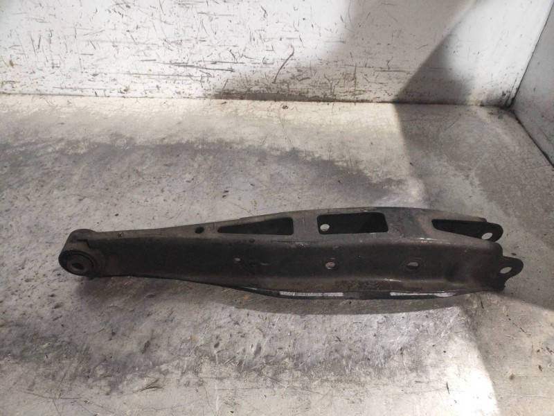 Recambio de brazo suspension superior trasero derecho para subaru legacy lim. b14 limited referencia OEM IAM   