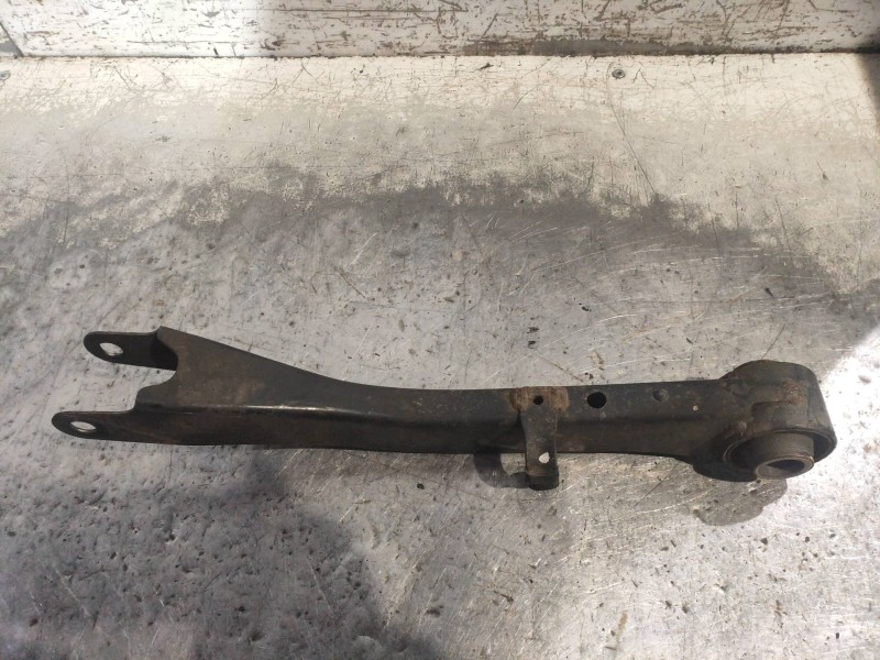 Recambio de brazo suspension superior trasero derecho para subaru legacy lim. b14 limited referencia OEM IAM   