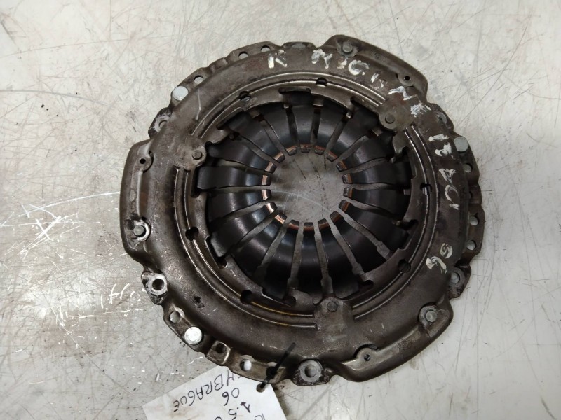 Recambio de kit embrague para renault megane ii berlina 5p referencia OEM IAM 8200335084  