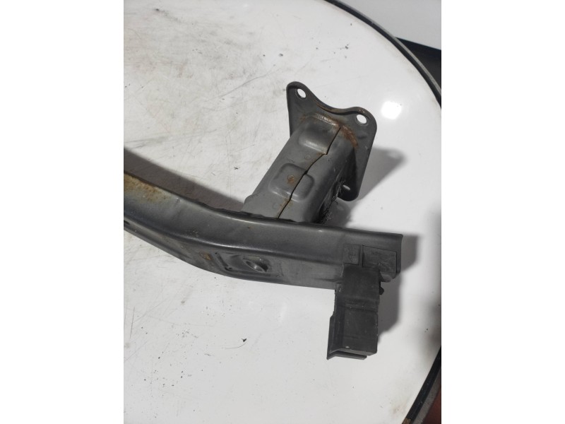 Recambio de refuerzo paragolpes delantero para subaru legacy lim. b14 limited referencia OEM IAM   