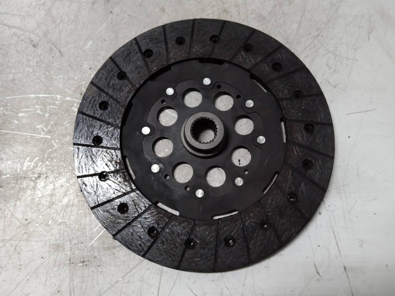 Recambio de kit embrague para land rover defender (ld) tdi 110 familiar (83kw) referencia OEM IAM    Recambio de kit embrague para land rover defender (ld) tdi 110 familiar (83kw) referencia OEM IAM