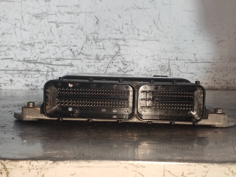 Recambio de centralita motor uce para subaru legacy lim. b14 limited referencia OEM IAM 2758009842 22611AP840 