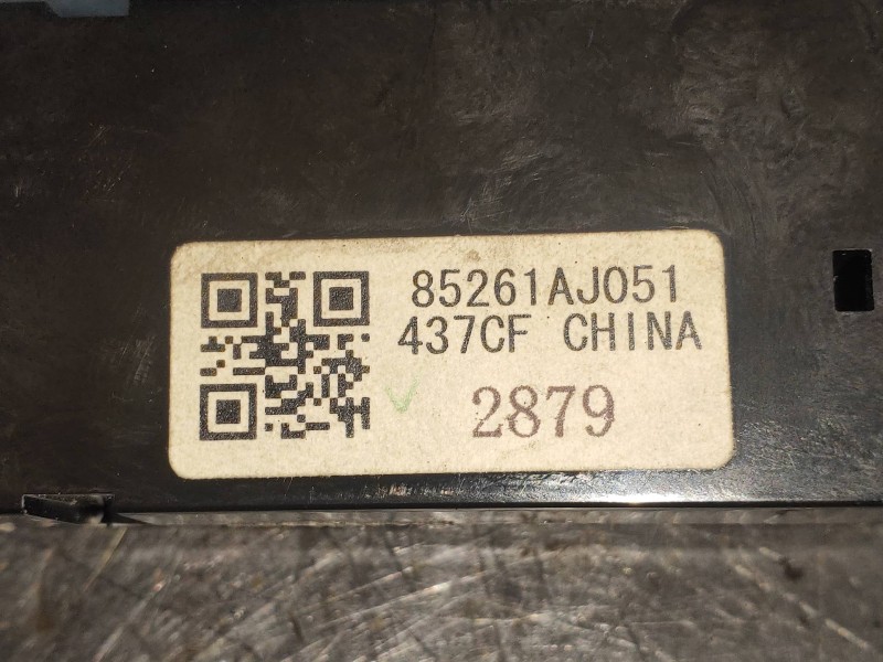Recambio de pantalla multifuncion para subaru legacy lim. b14 limited referencia OEM IAM 85261AJ051  