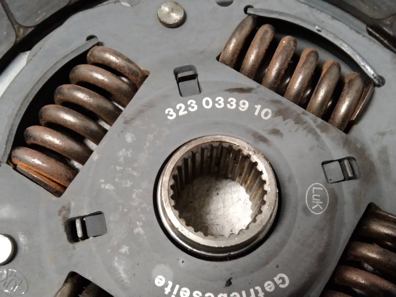 Recambio de kit embrague para seat ibiza (6k) hit referencia OEM IAM 323033910  