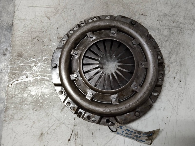 Recambio de kit embrague para seat malaga injektion kat referencia OEM IAM   