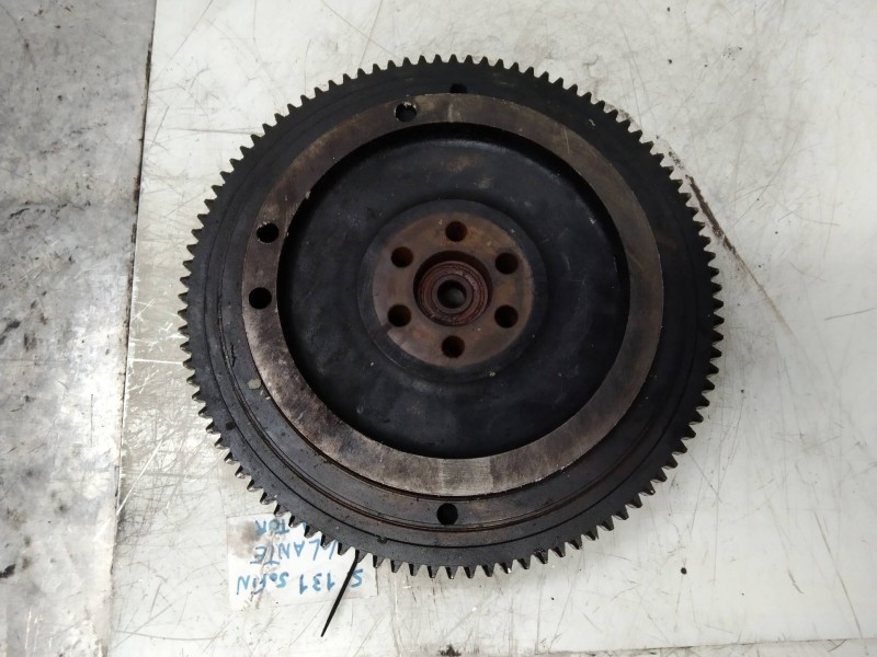 Recambio de volante motor para seat 131 1.4 referencia OEM IAM   