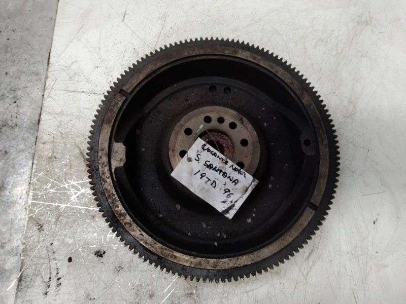 Recambio de volante motor para suzuki santana 1.0 referencia OEM IAM    Recambio de volante motor para suzuki santana 1.0 referencia OEM IAM