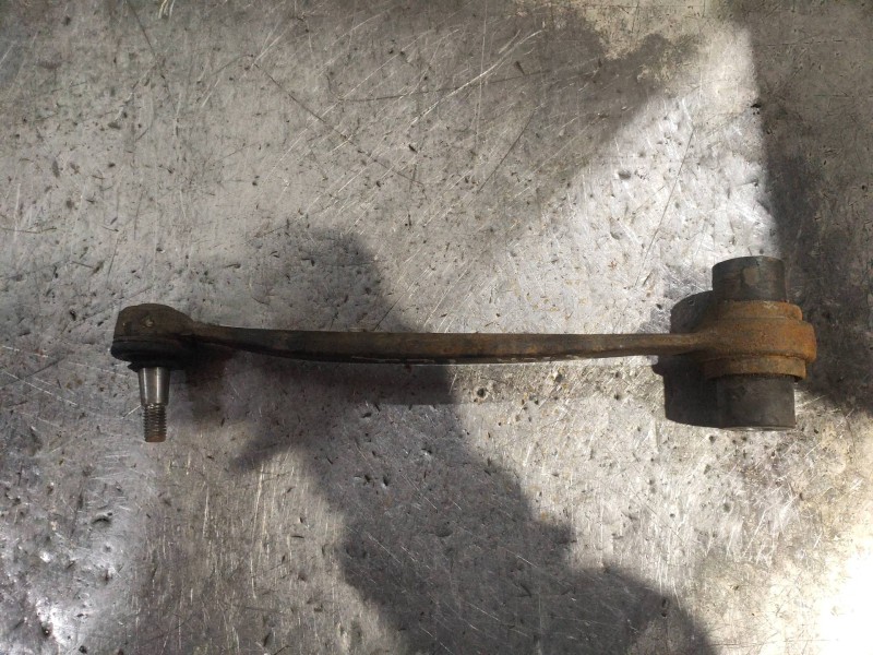 Recambio de brazo suspension superior trasero izquierdo para mercedes clase cl (w215) coupe 600 (215.378) referencia OEM IAM A22