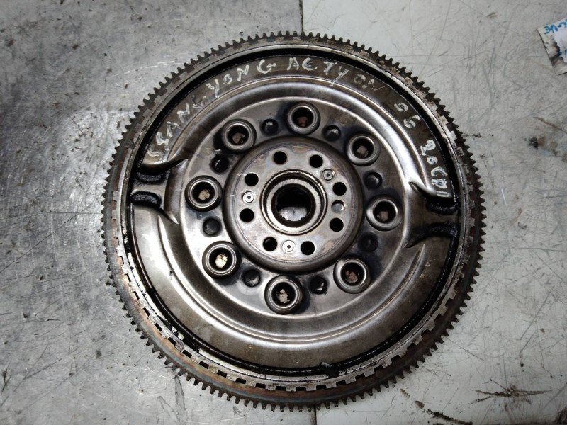 Recambio de kit embrague para ssangyong actyon 200 xdi referencia OEM IAM   