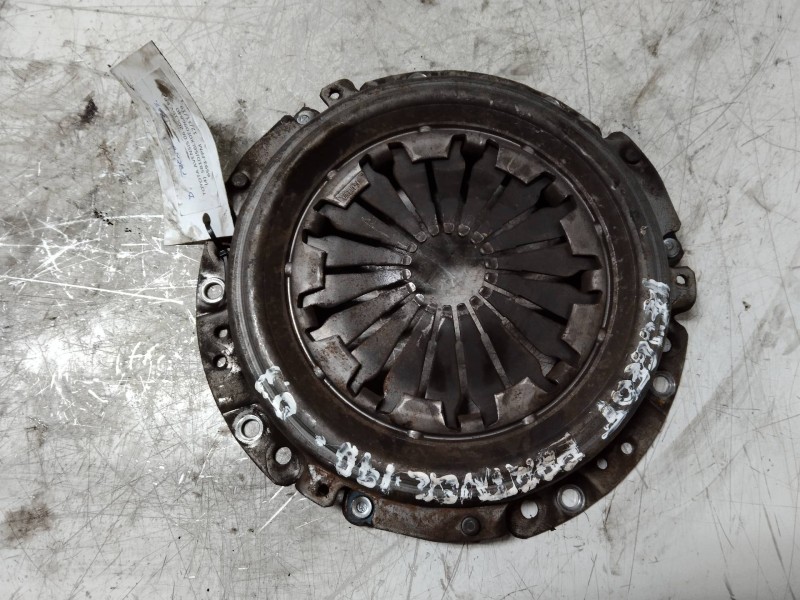 Recambio de kit embrague para toyota avensis berlina (t25) 2.0 executive berlina (5-ptas.) referencia OEM IAM   