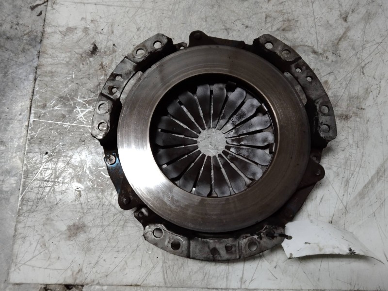 Recambio de kit embrague para toyota avensis berlina (t25) 2.0 executive berlina (5-ptas.) referencia OEM IAM   