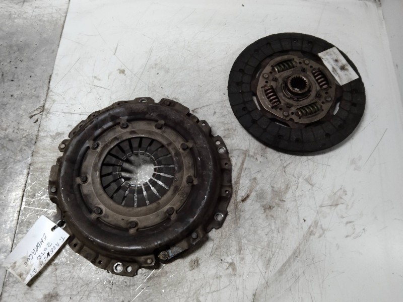 Recambio de kit embrague para toyota avensis berlina (t 22) 2.0 turbodiesel cat referencia OEM IAM 3125005040  