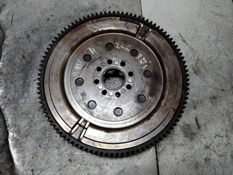 Recambio de kit embrague para toyota rav 4 (a3) executive referencia OEM IAM 3125042030 134500R010  Recambio de kit embrague para toyota rav 4 (a3) executive referencia OEM IAM 3125042030 134500R010