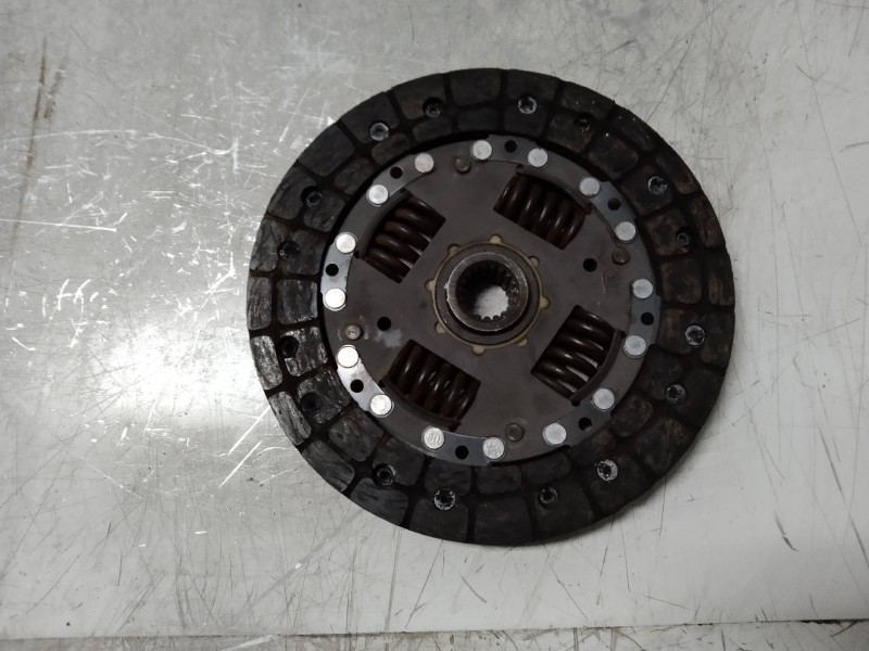 Recambio de kit embrague para toyota yaris (ncp1/nlp1/scp1) 1.0 terra referencia OEM IAM 312500D050  