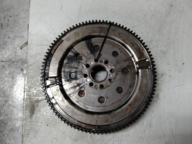 Recambio de volante motor para toyota corolla (e12) referencia OEM IAM   