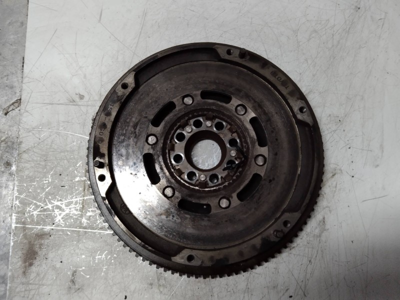 Recambio de volante motor para toyota corolla (e12) 2.0 d4-d linea terra sedán referencia OEM IAM   
