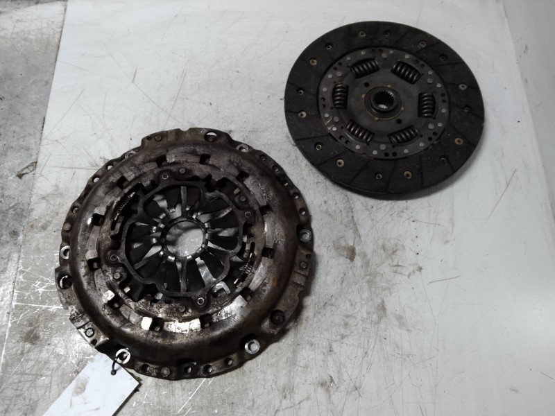 Recambio de kit embrague para volkswagen passat berlina (3b3) comfortline referencia OEM IAM 038141032Q  