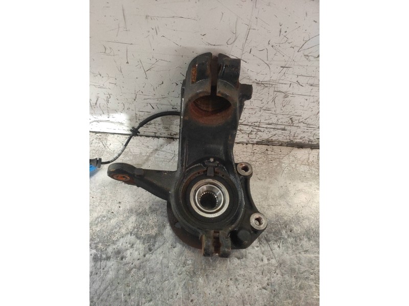 Recambio de mangueta delantera izquierda para peugeot 208 style referencia OEM IAM   