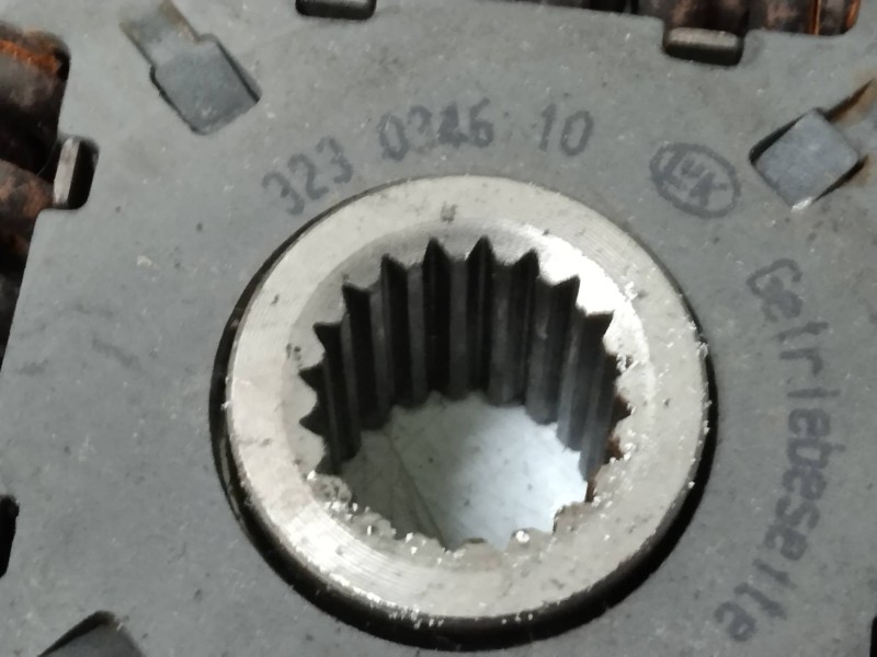 Recambio de kit embrague para volvo serie 850 2.5 20v berlina referencia OEM IAM 323034610  