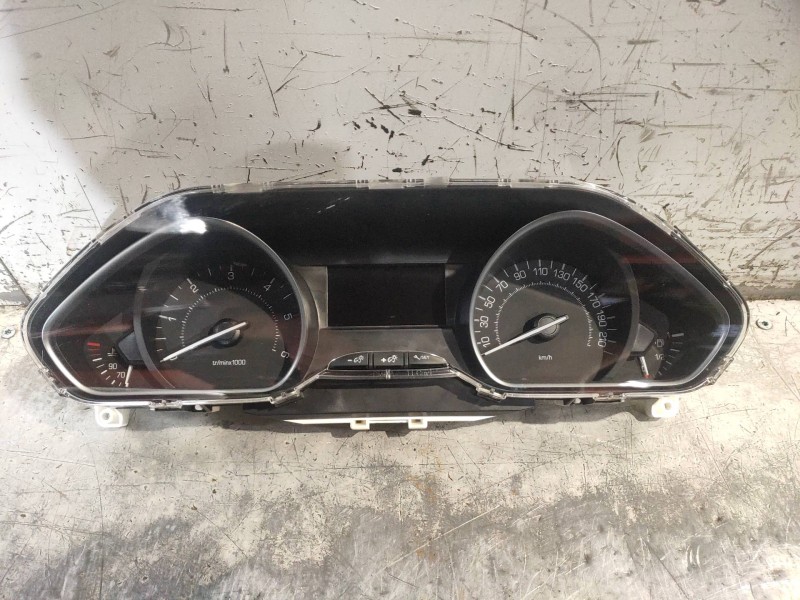 Recambio de cuadro instrumentos para peugeot 208 style referencia OEM IAM 9822621580  