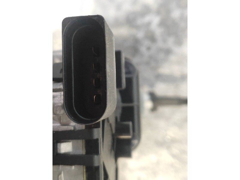 Recambio de motor limpia delantero para peugeot 208 style referencia OEM IAM 0390241589 3397021910 9815497780