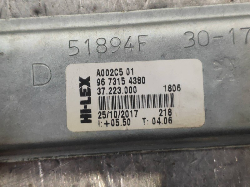 Recambio de elevalunas delantero izquierdo para peugeot 208 style referencia OEM IAM 9673154380 5P 37223000 0130822702 967425438