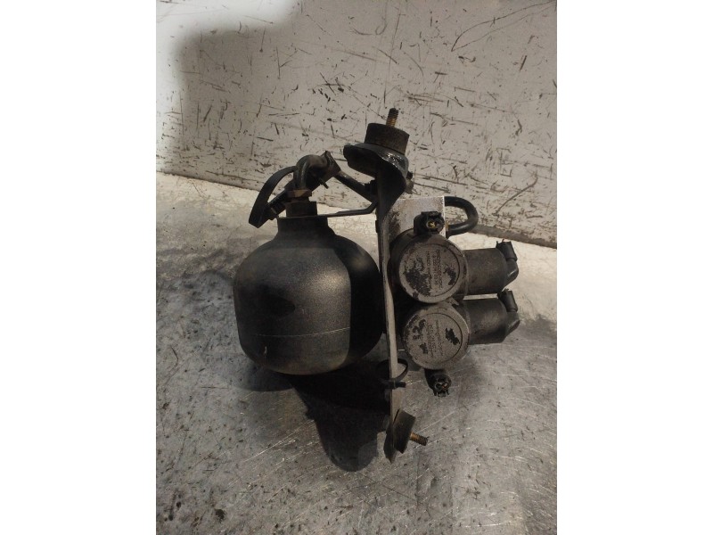 Recambio de bomba suspension para mercedes clase cl (w215) coupe 600 (215.378) referencia OEM IAM A2203200358  