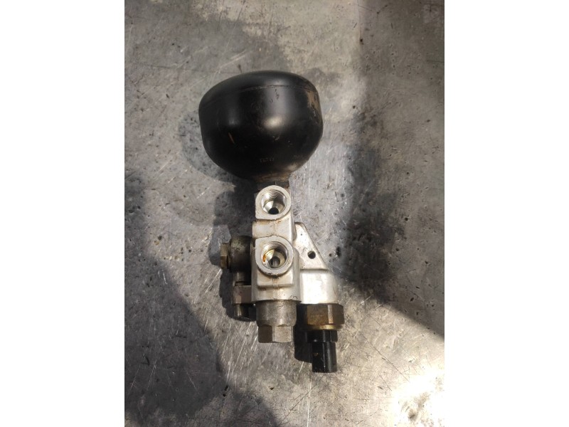 Recambio de bomba suspension para mercedes clase cl (w215) coupe 600 (215.378) referencia OEM IAM 2203270131  