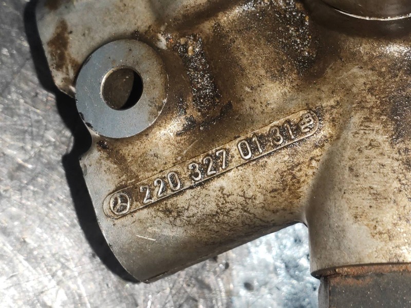 Recambio de bomba suspension para mercedes clase cl (w215) coupe 600 (215.378) referencia OEM IAM 2203270131  