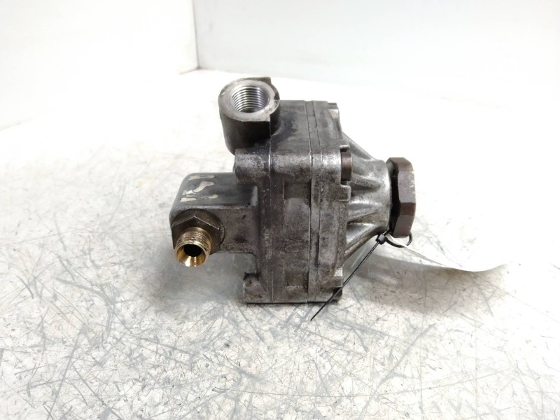 Recambio de bomba direccion para alfa romeo 33 berlina 1.7 ie kat referencia OEM IAM 7681955164  