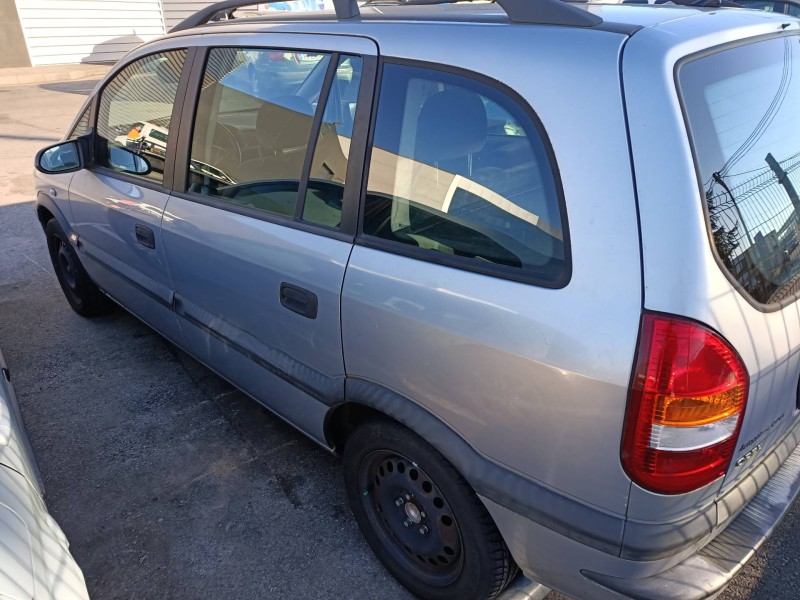 opel zafira a del año 1999