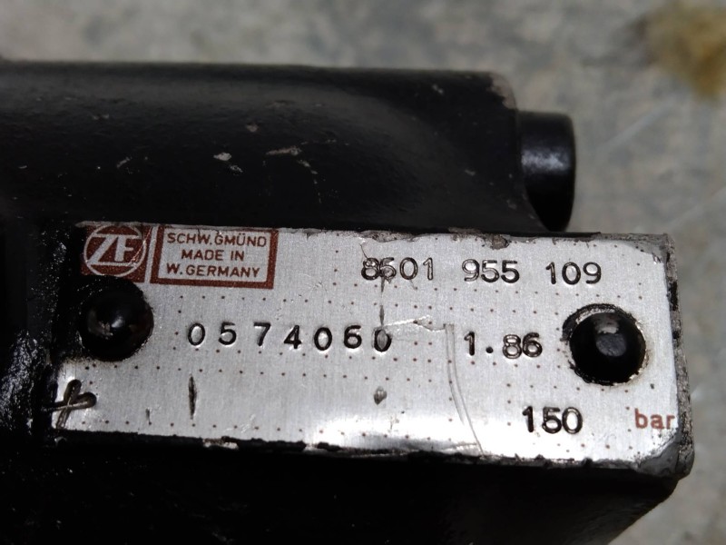 Recambio de bomba direccion para alfa romeo 75 1.8 turbo intercooler referencia OEM IAM 8601955109  