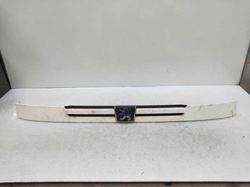 Recambio de rejilla delantera para peugeot boxer caja cerrada (rs2850)(230)(´02) 1400 d referencia OEM IAM   