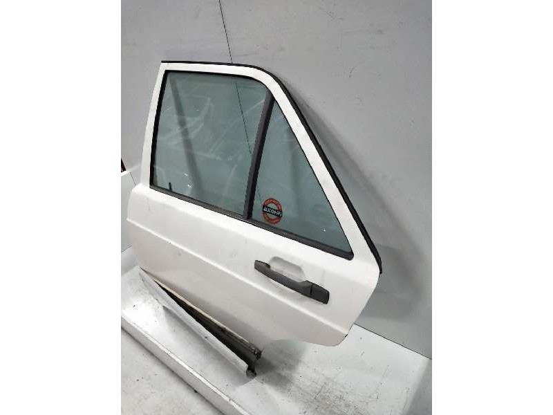 Recambio de puerta trasera izquierda para mercedes clase c (w201) berlina 2.5 diesel referencia OEM IAM   