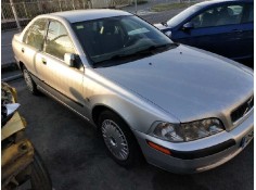 volvo s40 berlina del año 2002