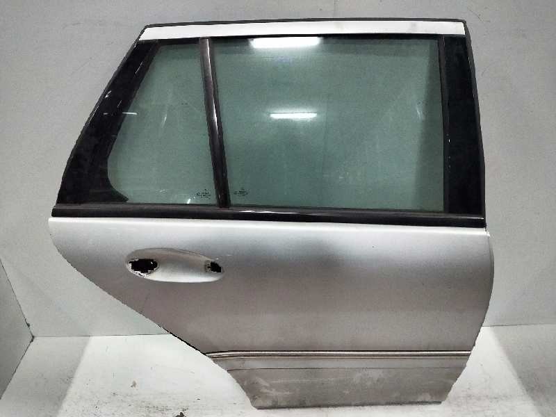 Recambio de puerta trasera derecha para mercedes clase c (w203) familiar 2.2 cdi cat referencia OEM IAM  5P 