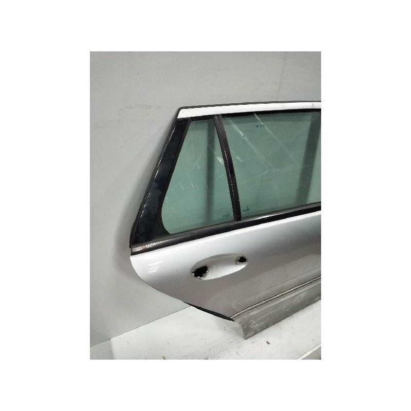 Recambio de puerta trasera derecha para mercedes clase c (w203) familiar 2.2 cdi cat referencia OEM IAM  5P 